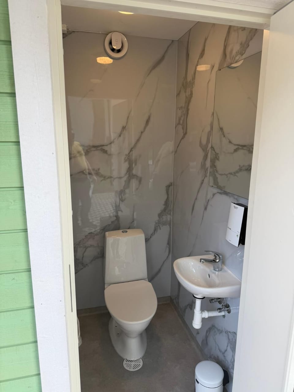 Toilet