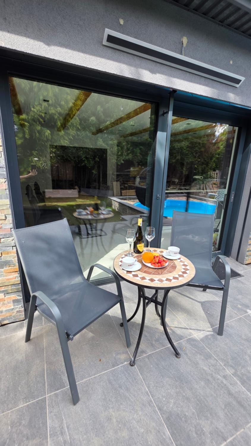Luxury apartment with garden and pool Apartment in Prague