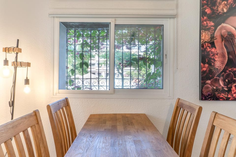 Sunny Calahonda Park Apartment in Sitio de Calahonda