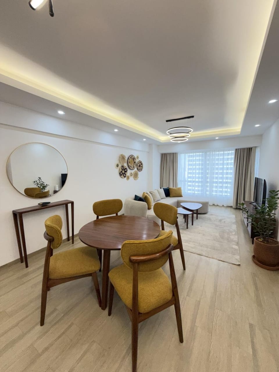 Living room, Dining area
