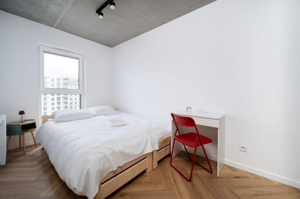 Bed, Photo of the whole room, Dining area, Bedroom
