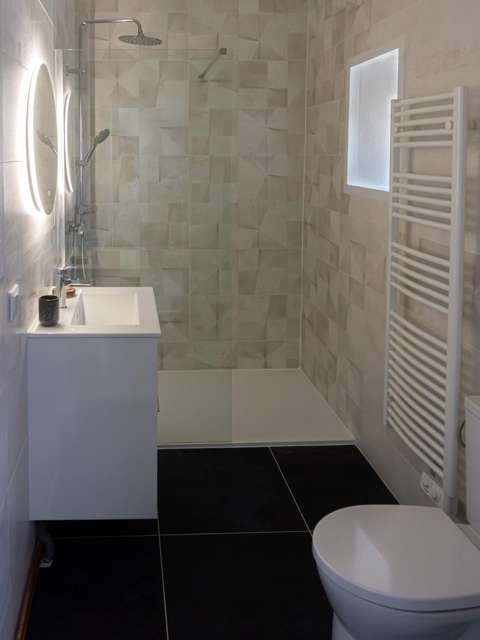 Shower, Toilet, Bathroom