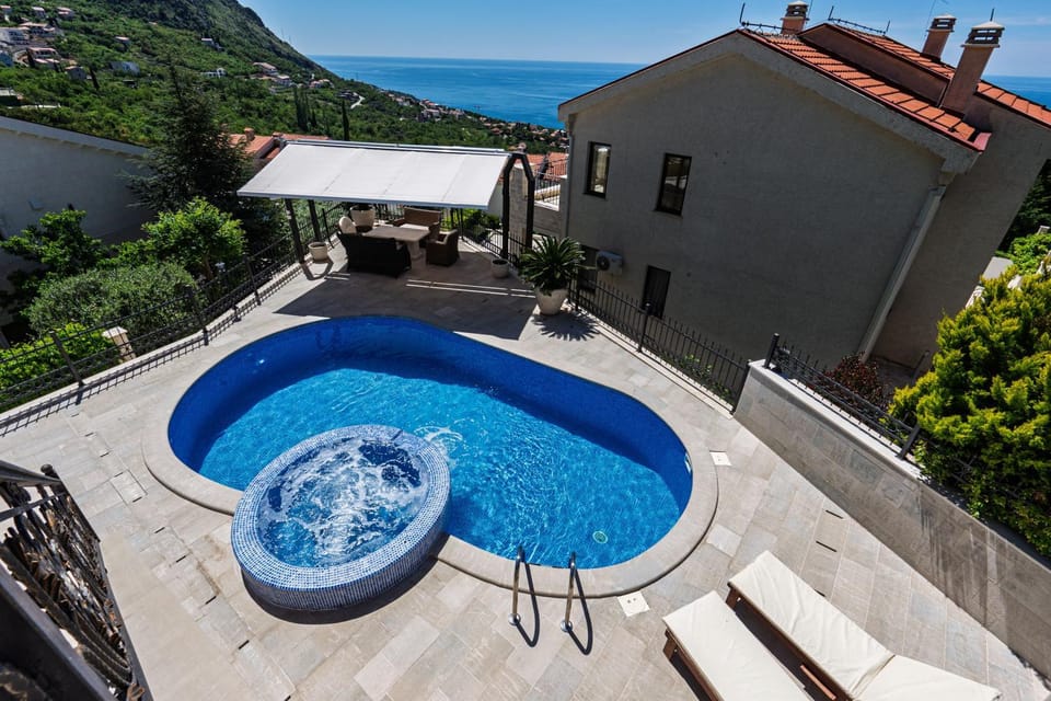Villa Lonaco Villa in Budva Municipality