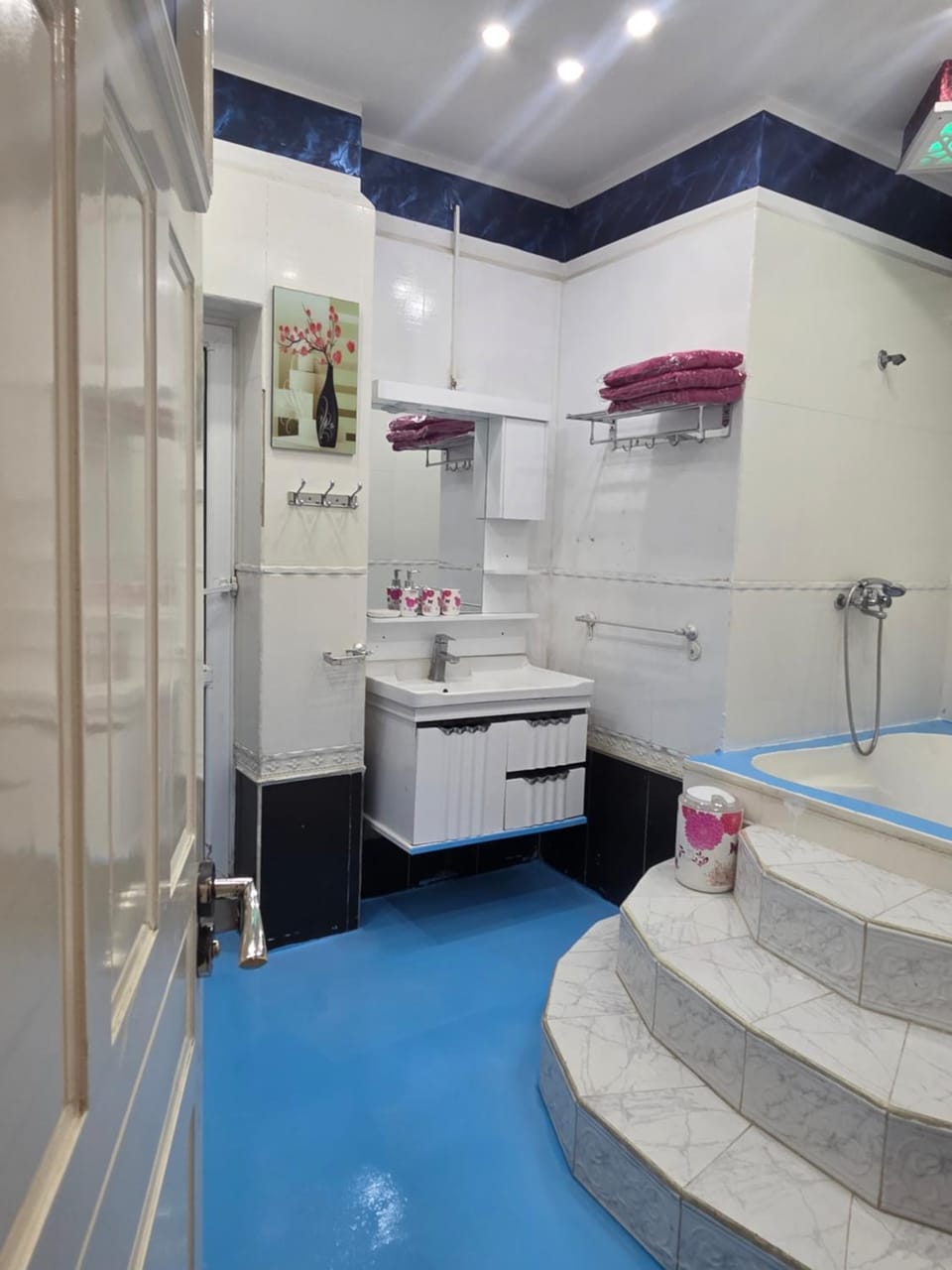 magnifique f4 niveau de villa piscine et parking Apartment in Algiers [El Djazaïr]