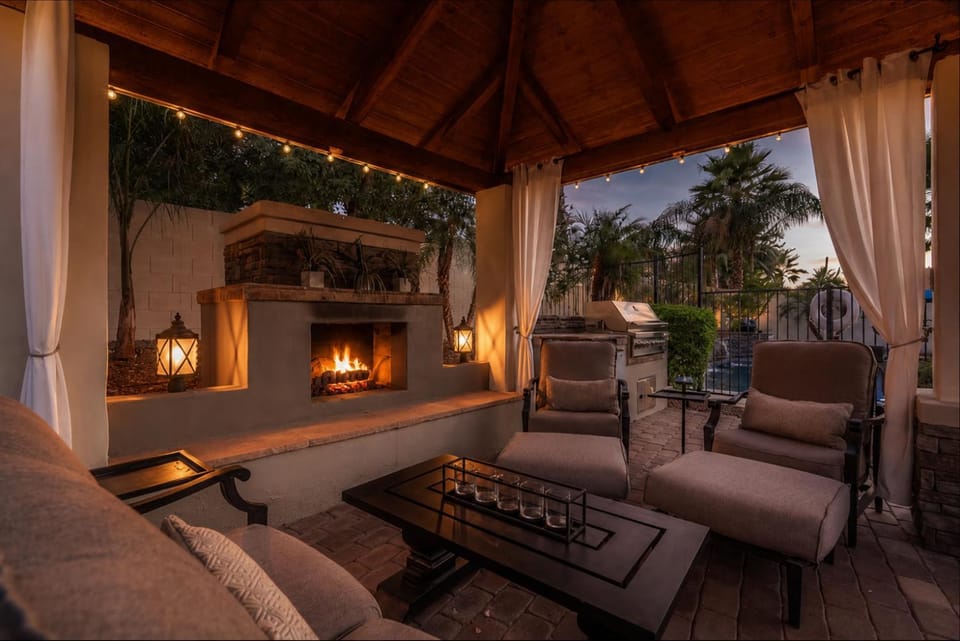 Gilbert Claxton House in Gilbert