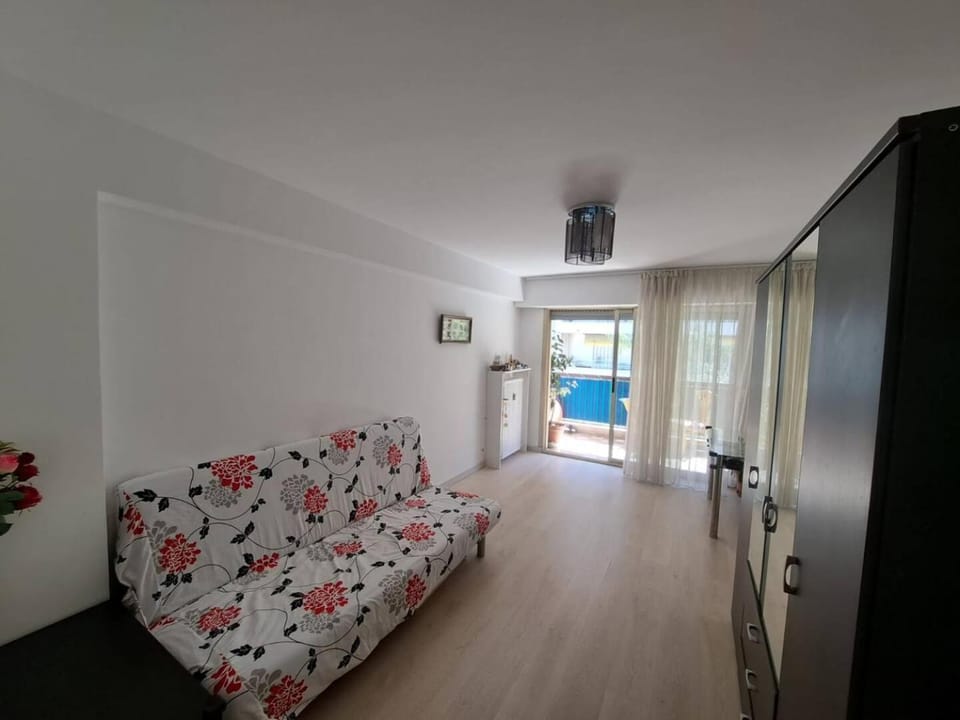 Blue Horizon Apartment in Antibes