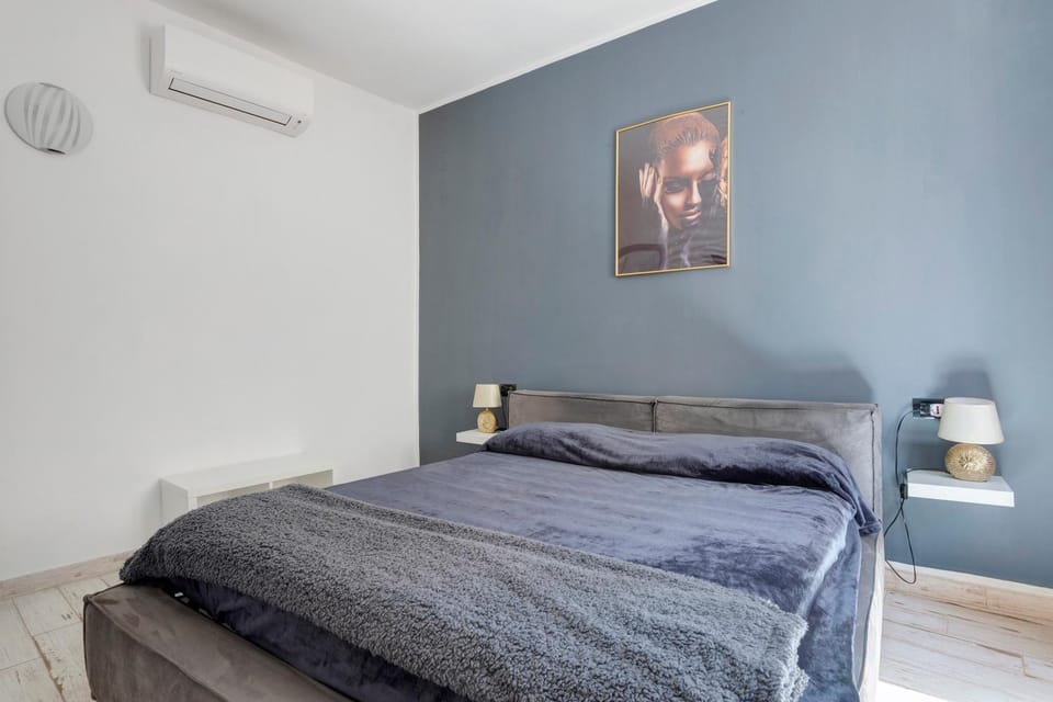 Living room, Bedroom