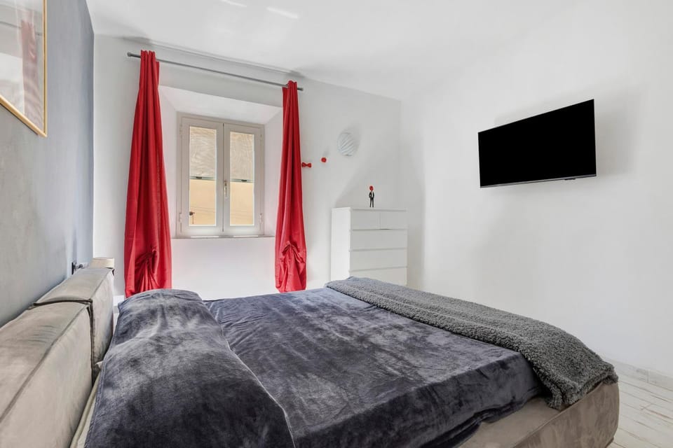 Living room, Bedroom
