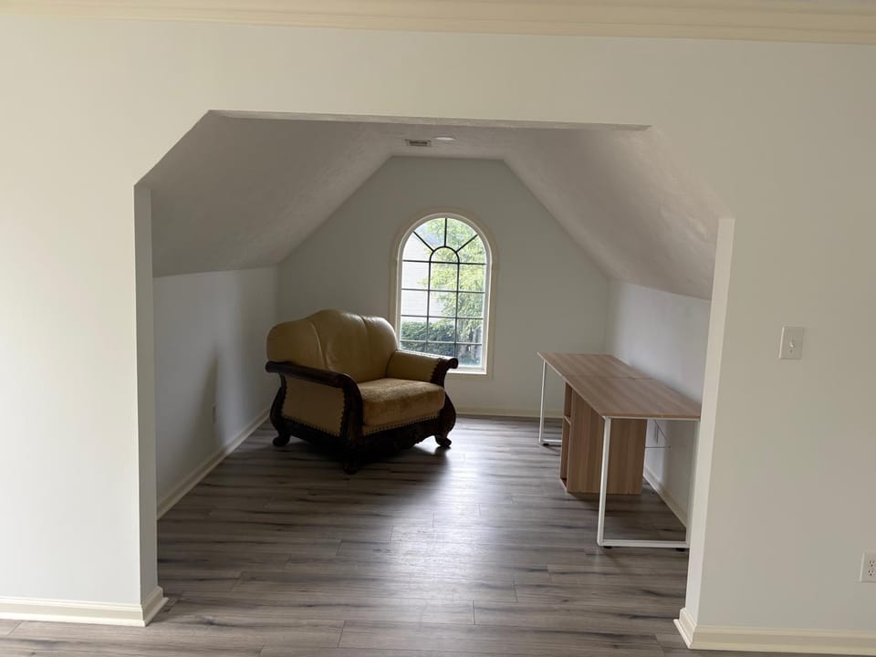 Beautiful Full of Light 6 Bedroom's House House in Lexington