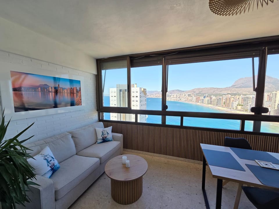 View (from property/room), City view, Sea view
