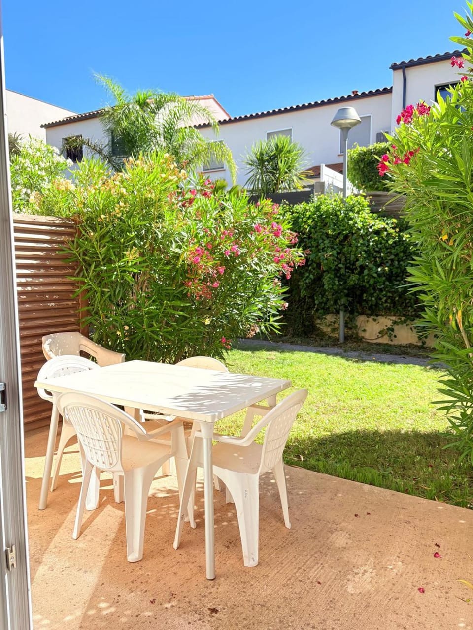 Un coin au soleil avec terrasse et calme House in Saint-Cyprien