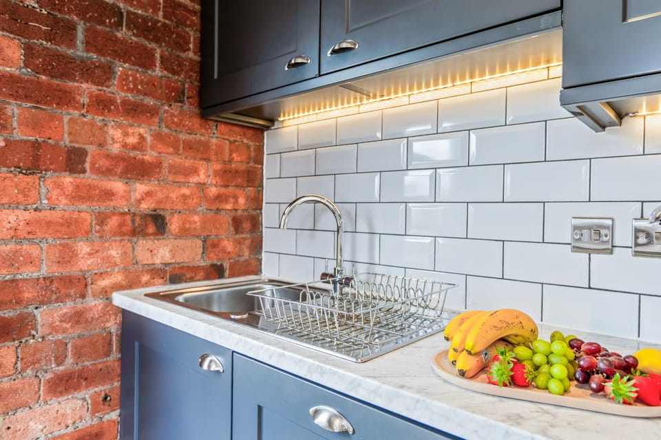 Kitchen or kitchenette, Food and drinks, Food