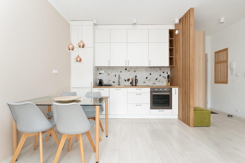 Kitchen or kitchenette, Dining area, dishwasher, oven, stove