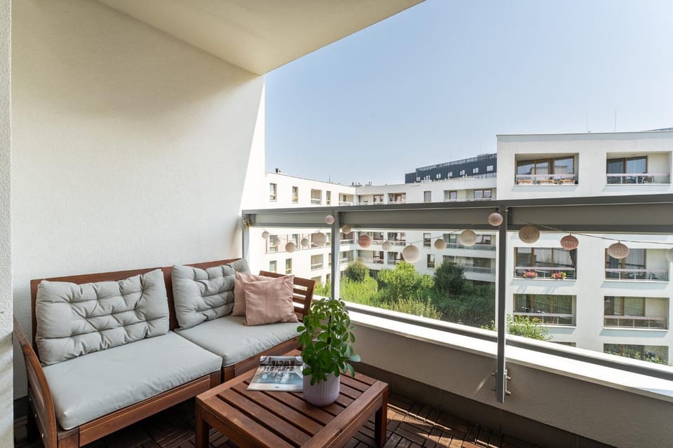 Property building, View (from property/room), Balcony/Terrace, Seating area