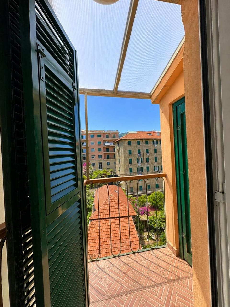 Property building, View (from property/room), Balcony/Terrace