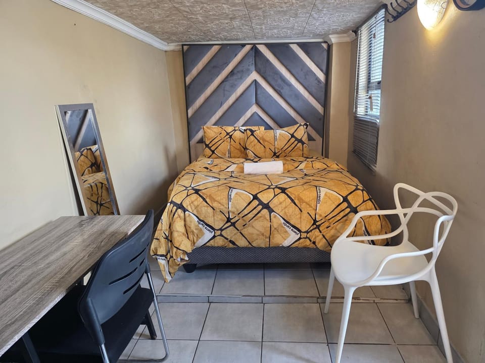 Unit 8 on Bayne Apartment in Johannesburg