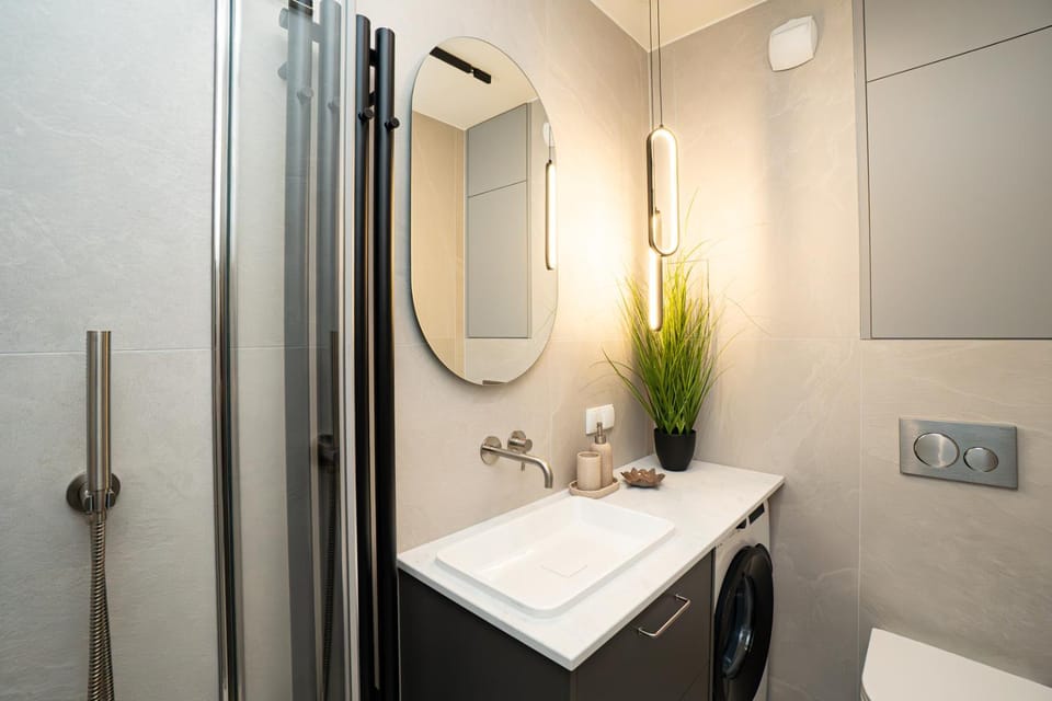 Shower, Bathroom, towels