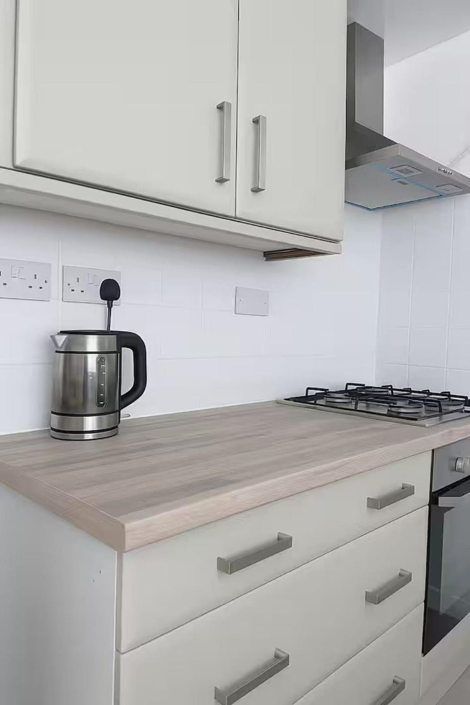 Apartment Sleeps 7 with Free Parking Apartment in Newcastle upon Tyne