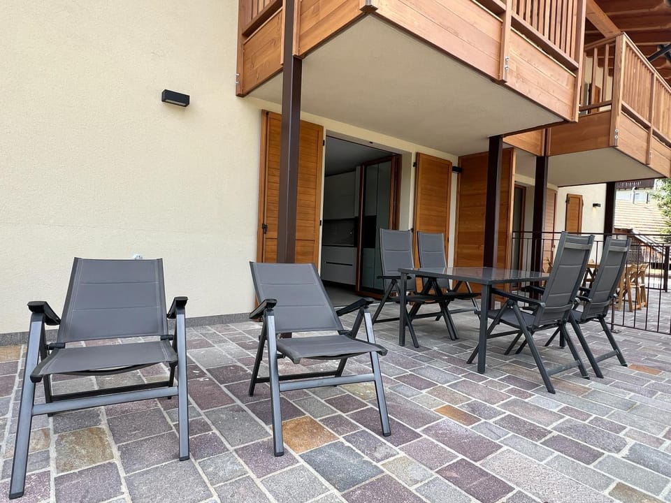 Day, Balcony/Terrace, Dining area, sunbed