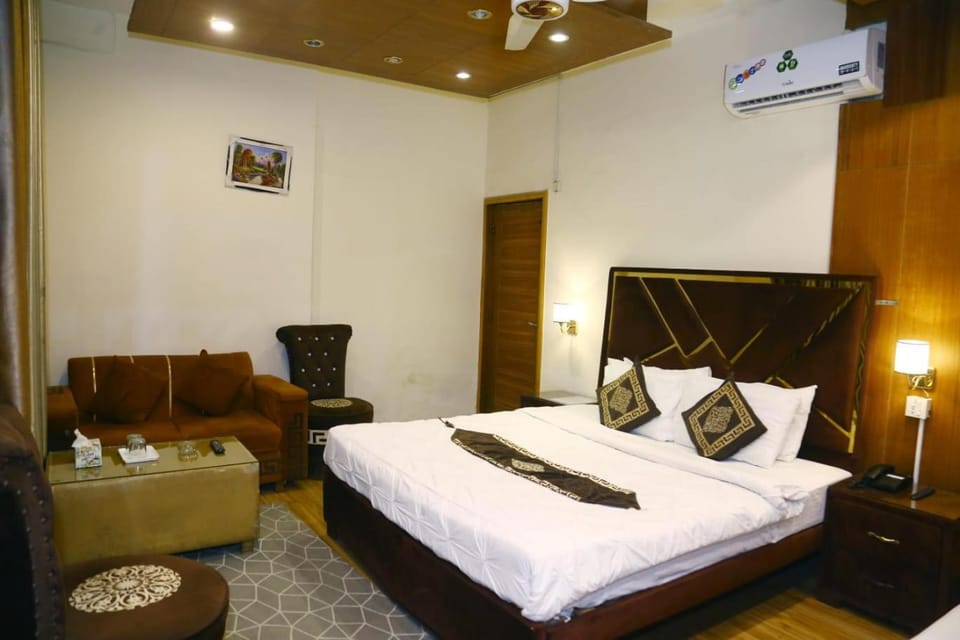 Palm East Hotel Hotel in Lahore