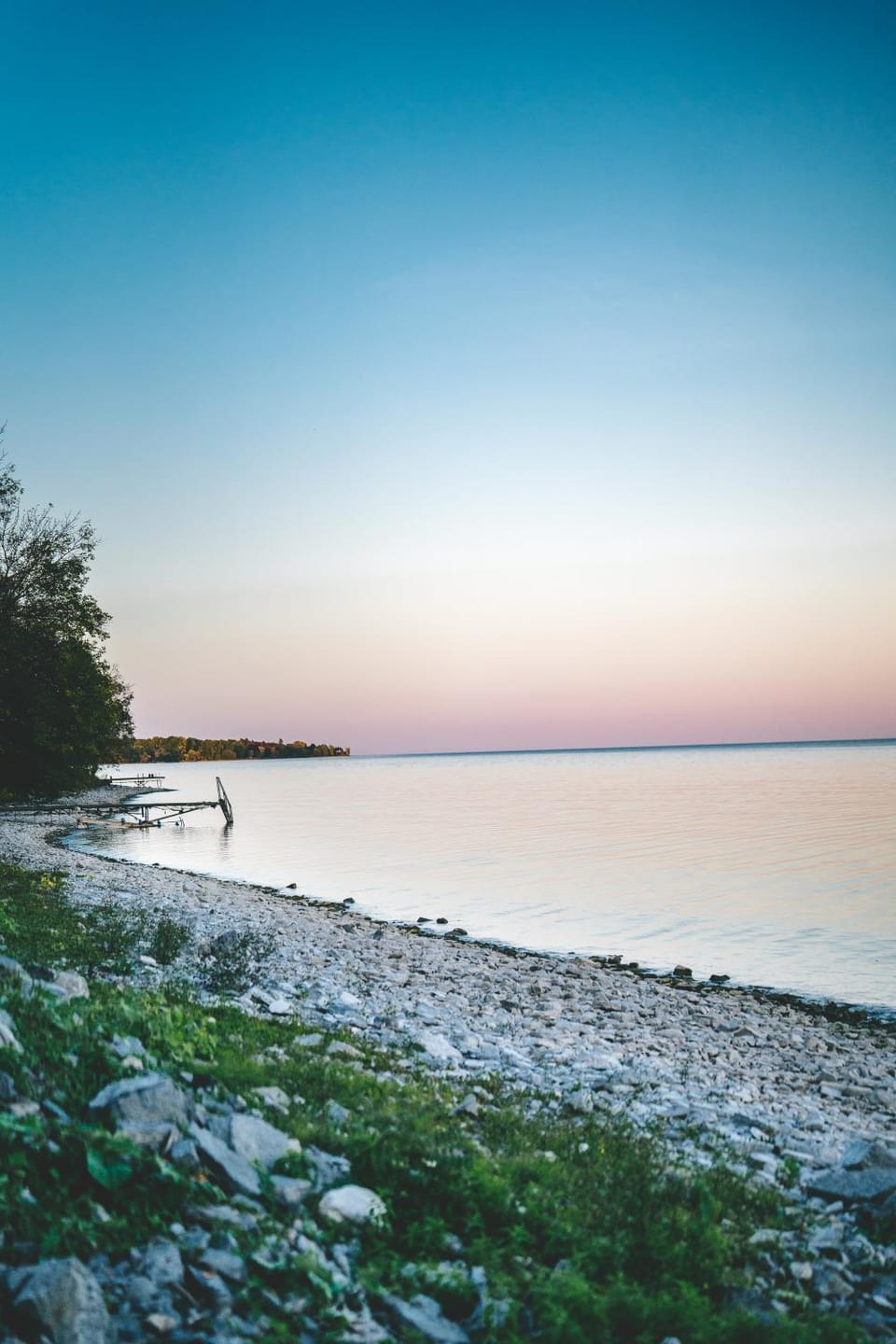 Lakeside Home with Guest Cottages at Waupoos House in New York