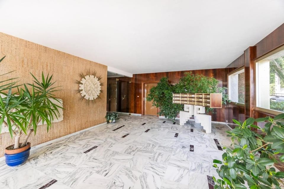 Beachfront Antibes Sea View 2 Bedrooms Apartment in Antibes