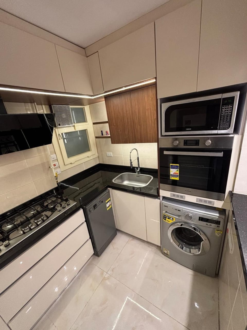 Elegant Comfort Stay Rehab City Retreat Apartment in New Cairo City