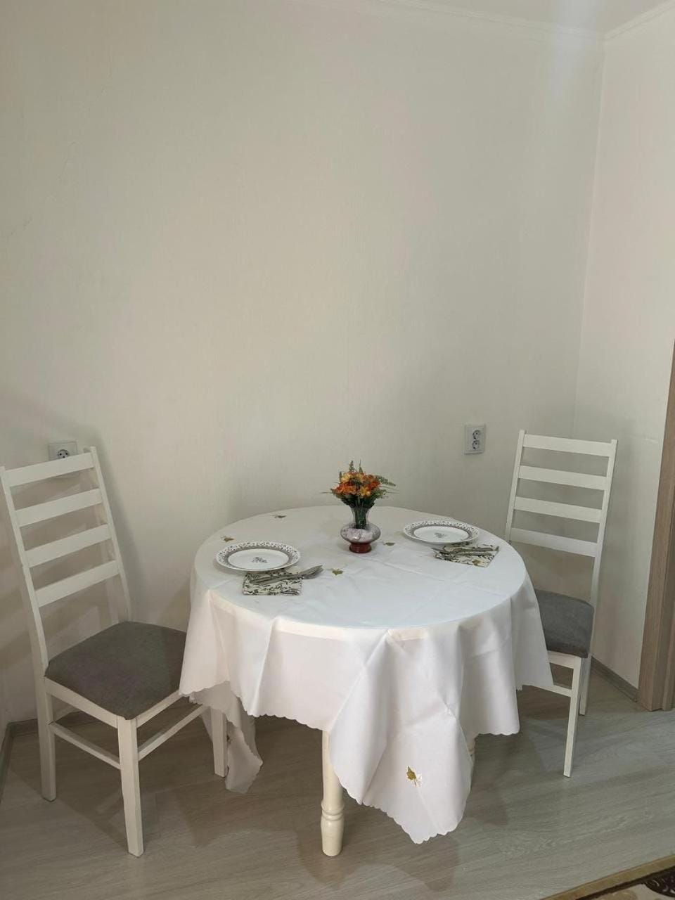 Kitchen or kitchenette, Dining area, Communal kitchen, kitchen, kitchen