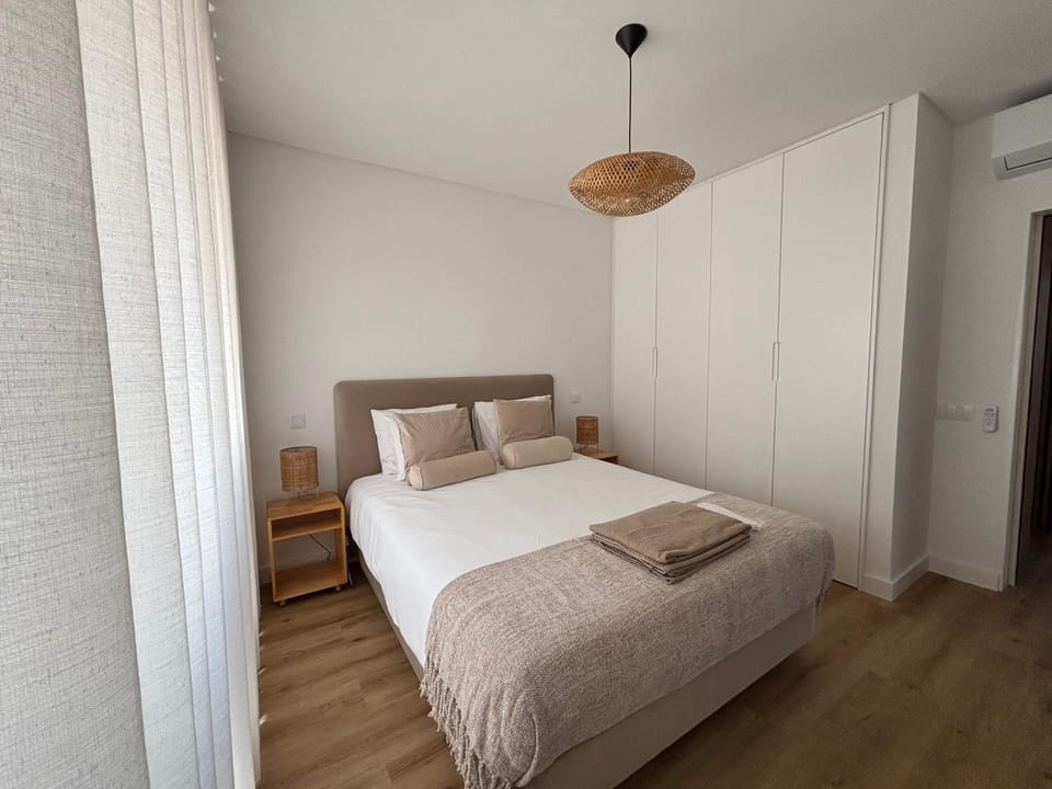 Bed, Bedroom, wardrobe