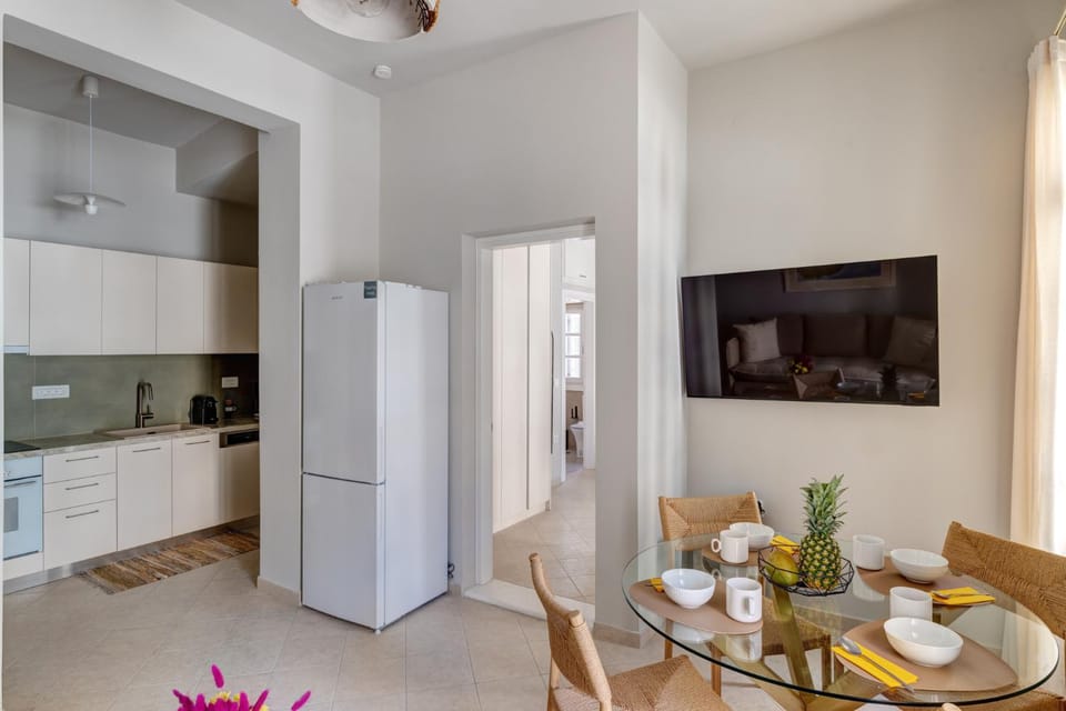Maestro Signature Suite House in Decentralized Administration of the Aegean
