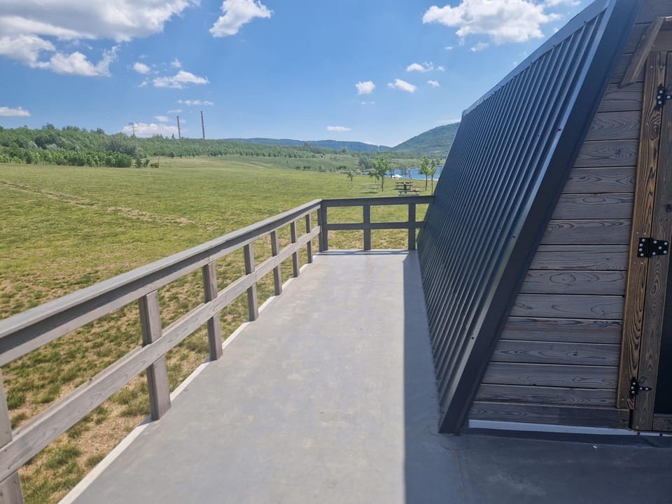 Rodinný 6 lůžkový pokoj s výhledem na Jezero Milada Ústí nad Labem Campground/ 
RV Resort in Czechia