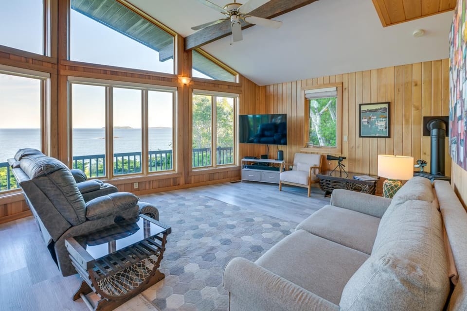 Stunning Views! Quiet Oceanfront Home in Jonesport House in Jonesport