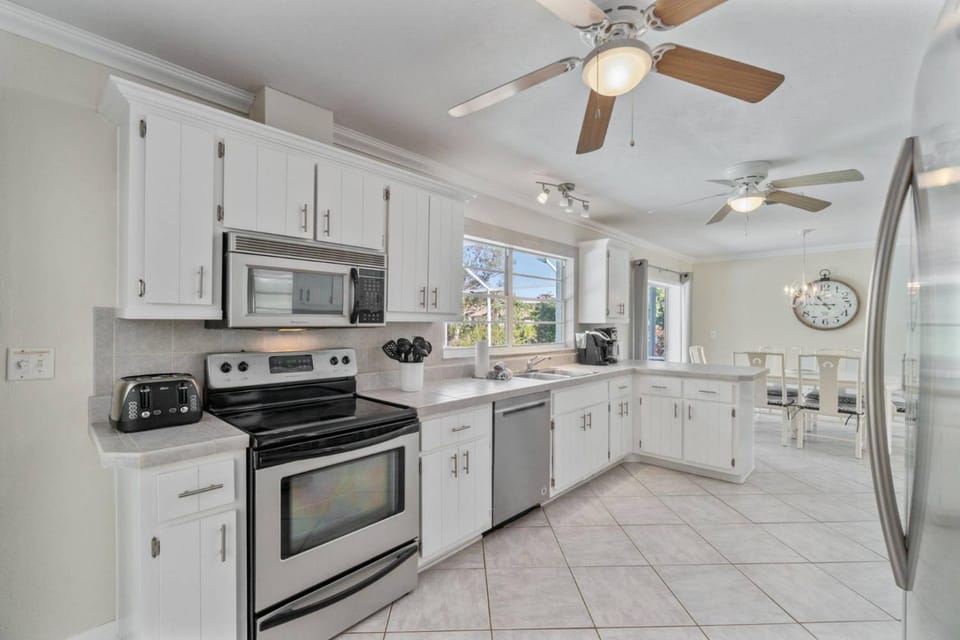 Kendall Cottage House in Marco Island