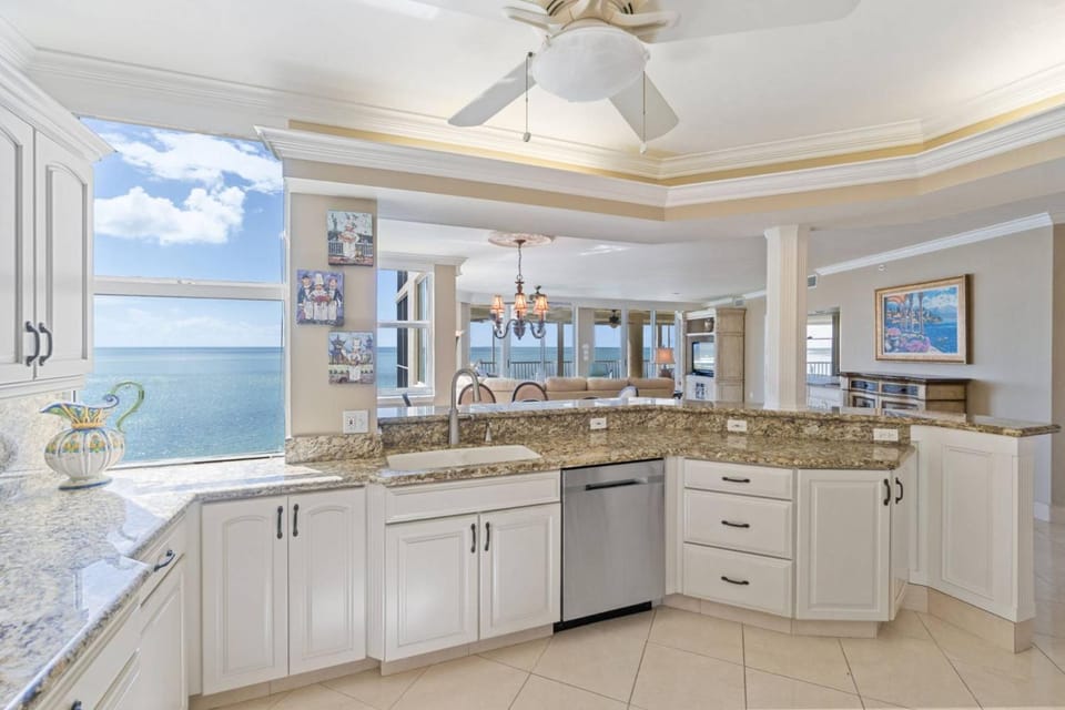 Mirage 605 House in Marco Island
