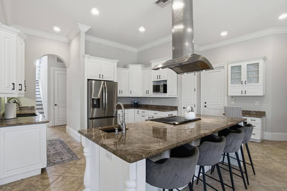 Lola's Island Gem House in Marco Island