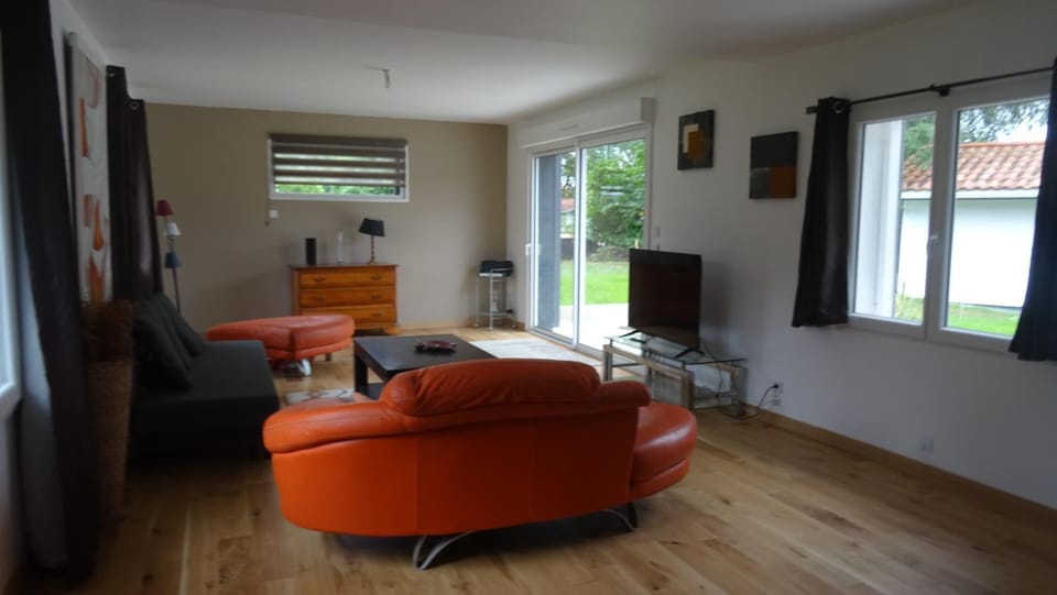 Pinede House in Labenne