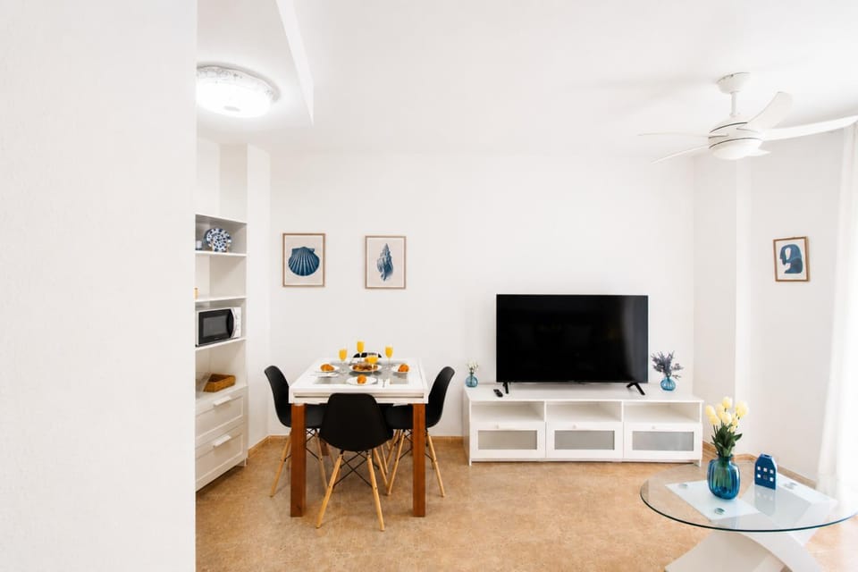 TV and multimedia, Living room, Dining area