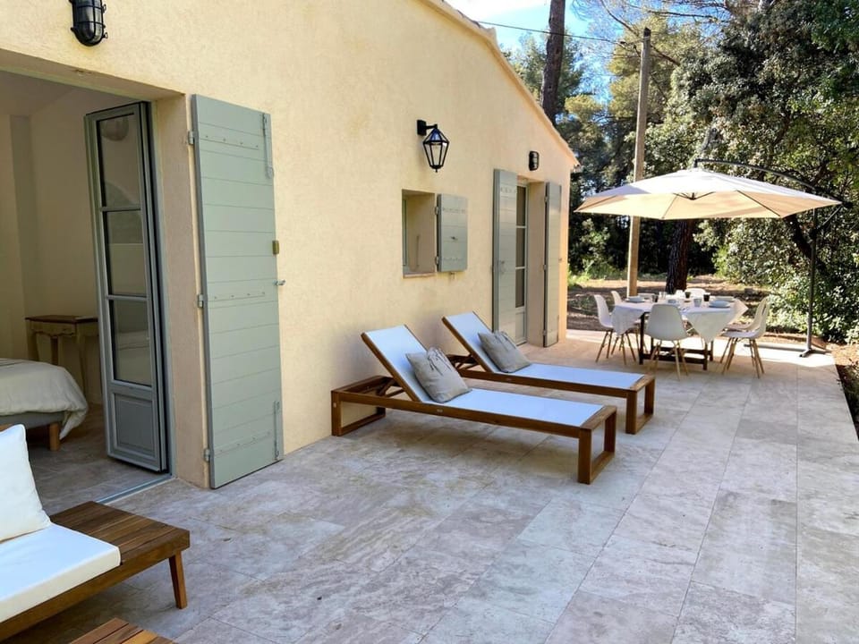 Exceptional farmhouse with pool 10 minutes from Aix Villa in Aix-en-Provence