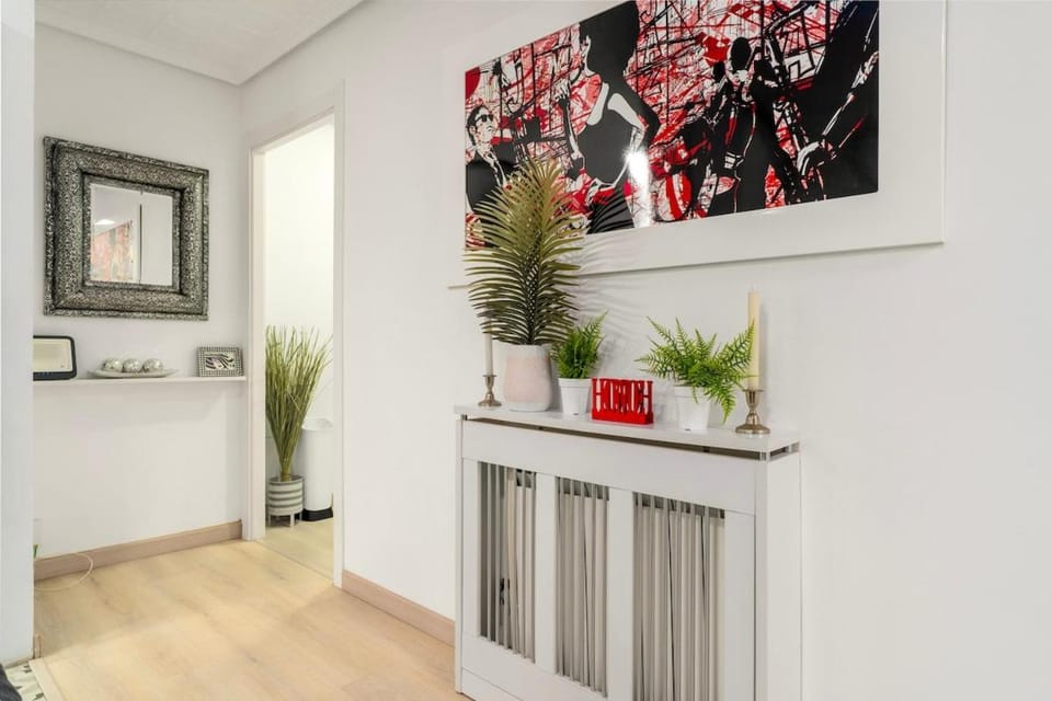 Orleans - 3 Bedrooms - Open Kitchen Apartment in San Sebastian