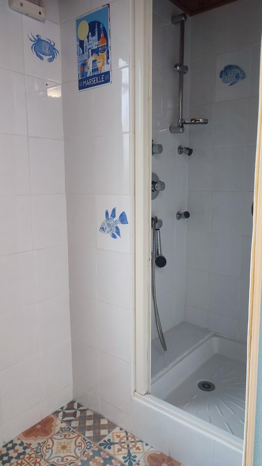 Joli rez de jardin avec piscine Apartment in Auvergne-Rhône-Alpes