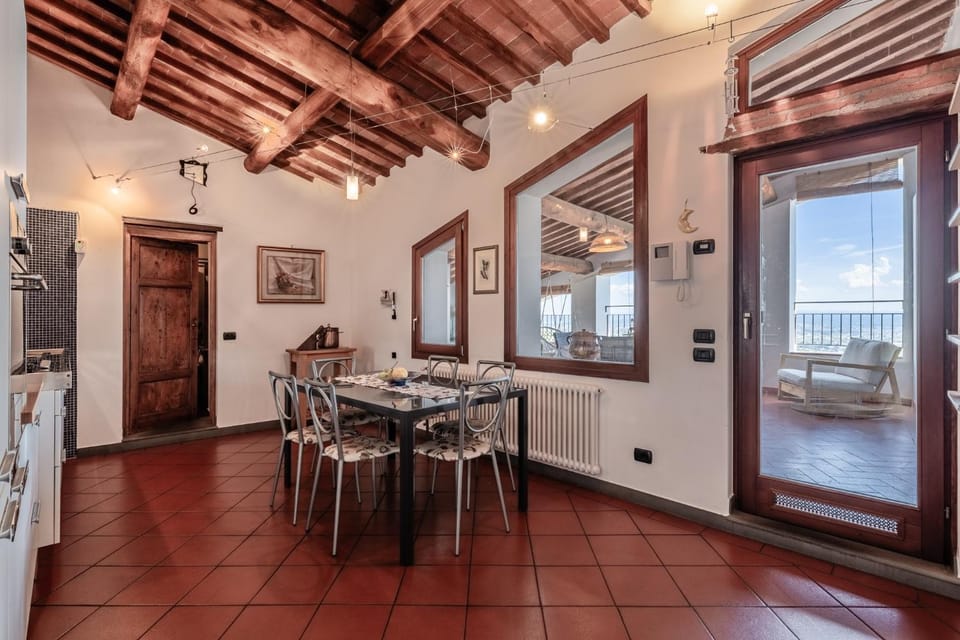 La Terrazza Di Elas Apartment in Tuscany
