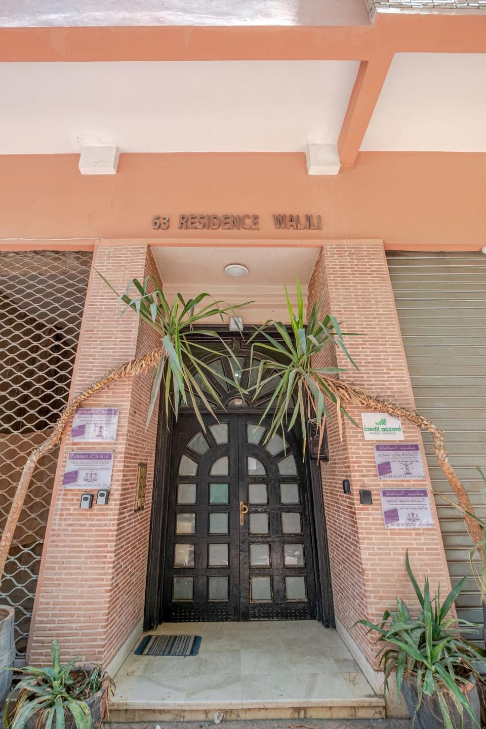 Facade/entrance