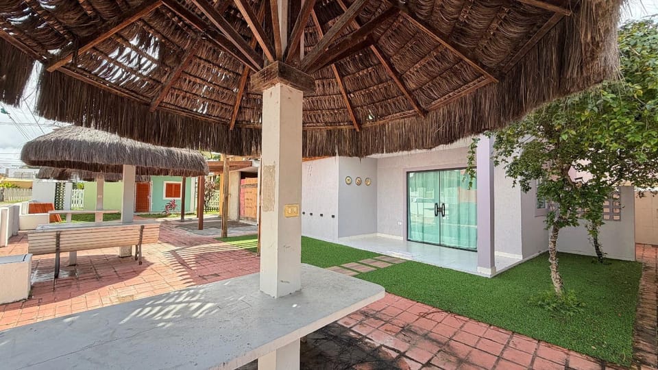 Condomínio Vila da Amizade por Yolo House in Tamandaré
