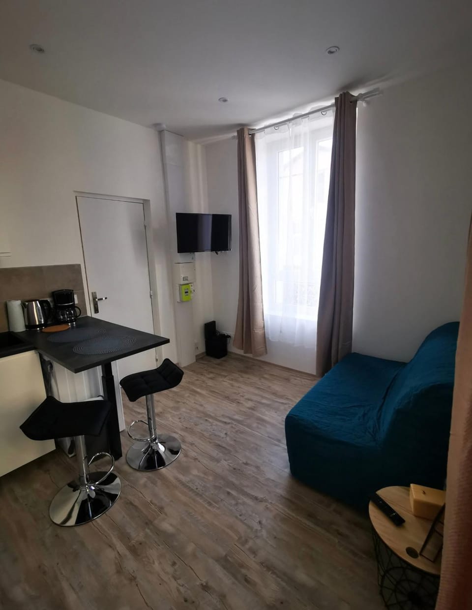 Studio lumineux en rez de chaussée Apartment in Auvergne-Rhône-Alpes