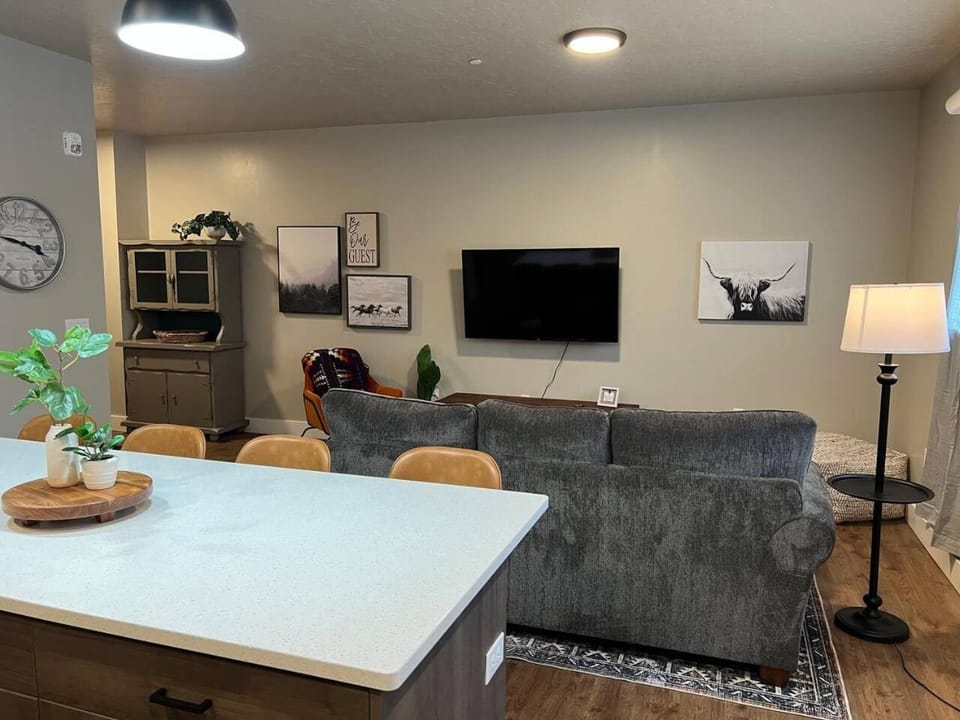 101 Spacious Two bedroom apartment in La Grande Apartment in La Grande