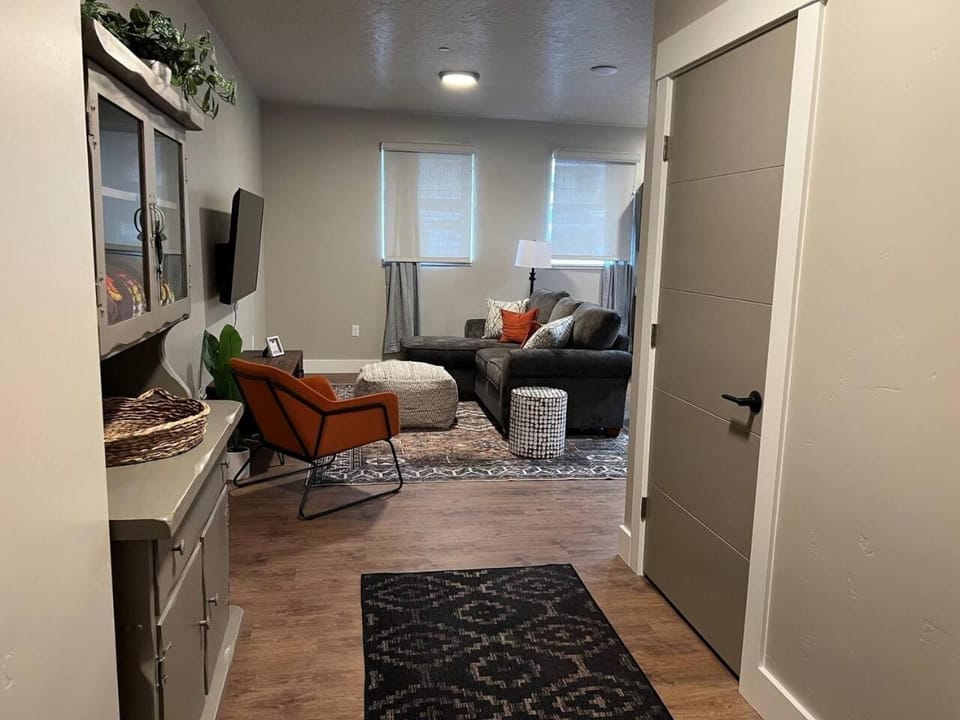 101 Spacious Two bedroom apartment in La Grande Apartment in La Grande