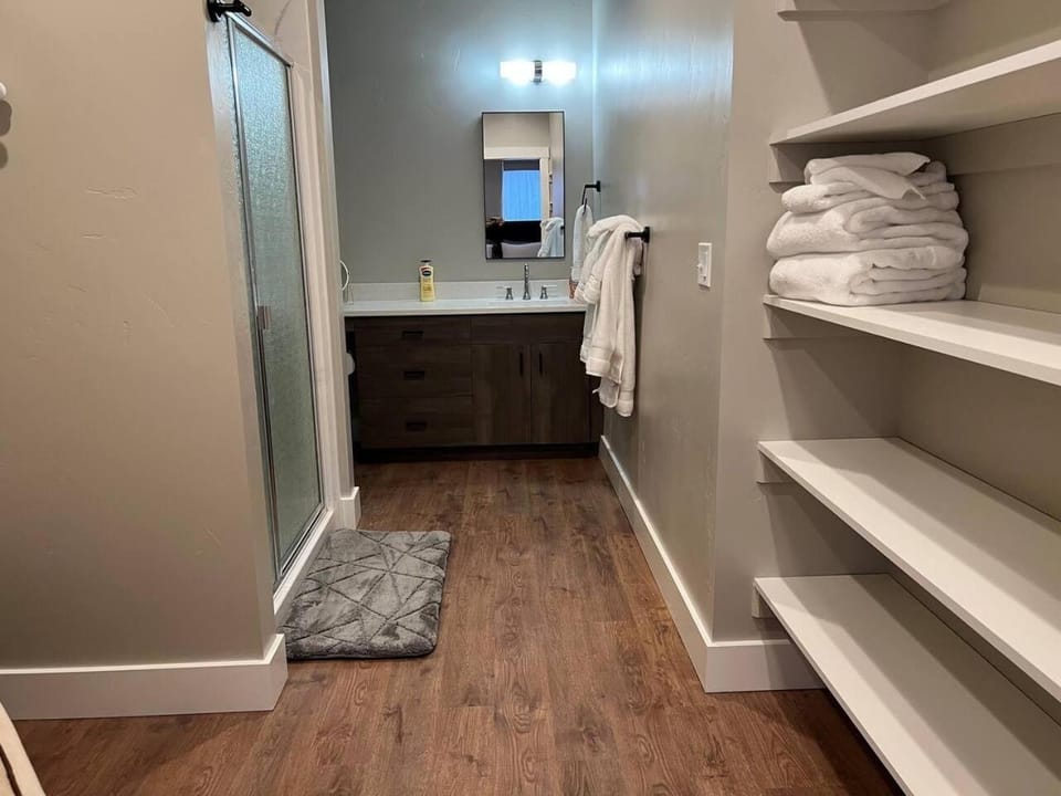 101 Spacious Two bedroom apartment in La Grande Apartment in La Grande