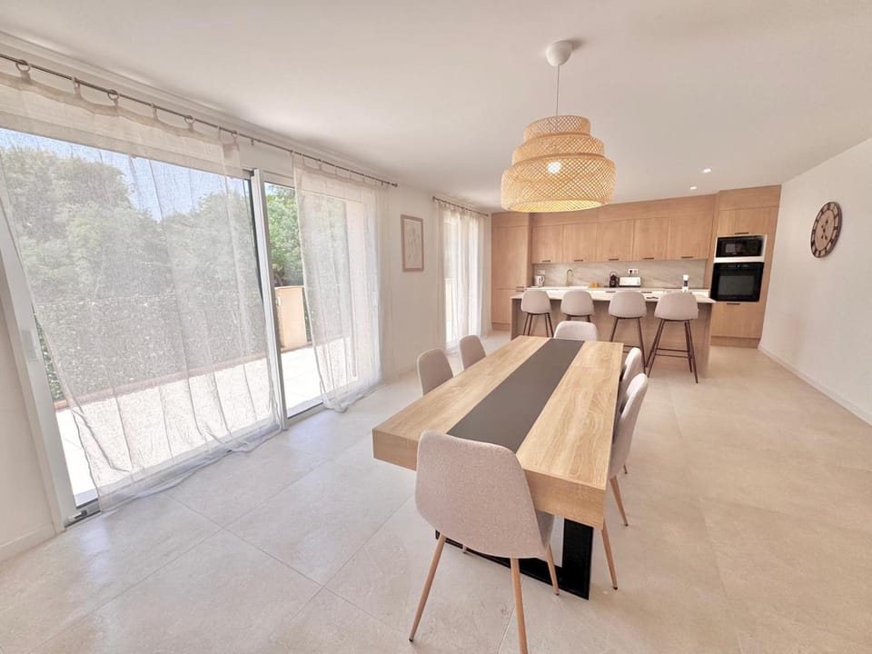 Le Bartole Grimaud, YourHostHelper Apartment in Grimaud