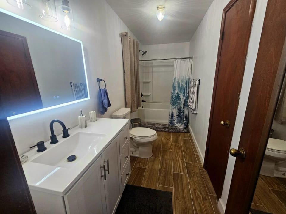 Toilet, Bathroom