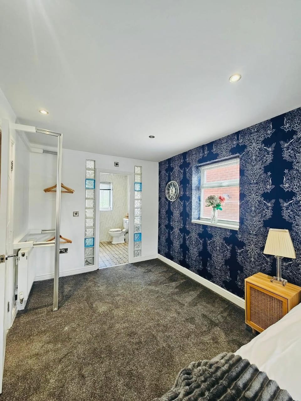 Luxury Home with Pool House in Borough of Barnsley